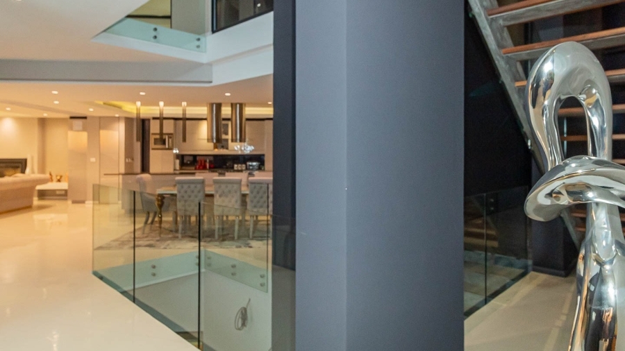 5 Bedroom Property for Sale in Bloubergstrand Western Cape